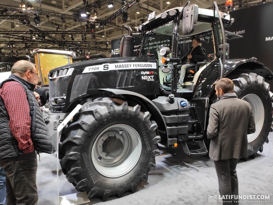 Трактор Massey Ferguson NEXT
