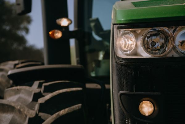 Инновации A.G.R. Group, или Зачем агрохолдингу техника дороже Ferrari Трактор John Deere в парке техники A.G.R. Group