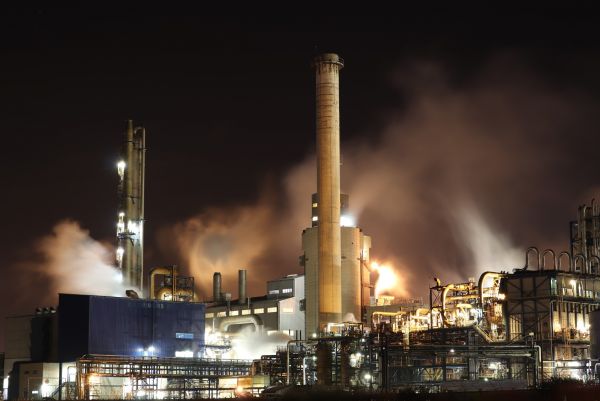Чому піднялися ціни на газ, коли очікувати їх зниження та чи врятує Європу LNG-паливо