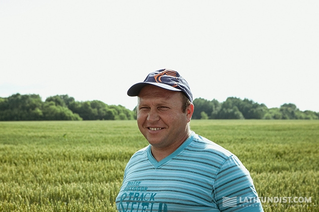 Агроном хозяйства Николай Коваленко