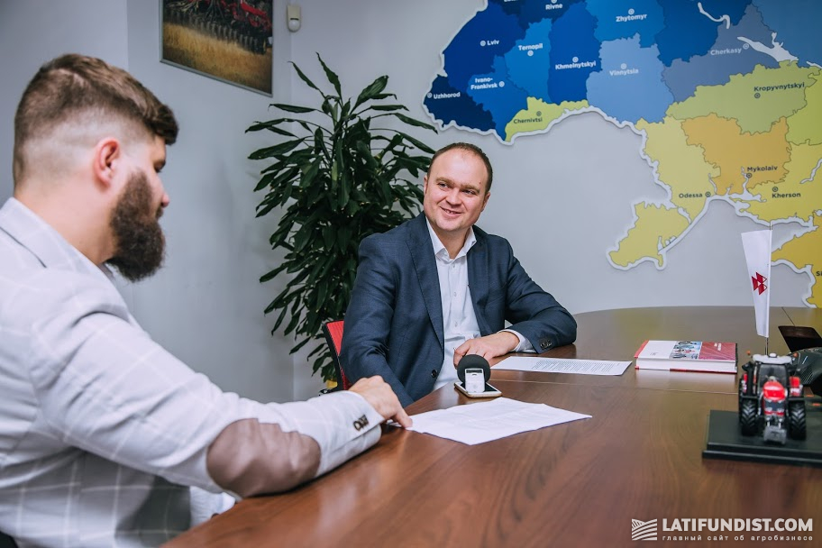 Юрий Войцехович на интервью