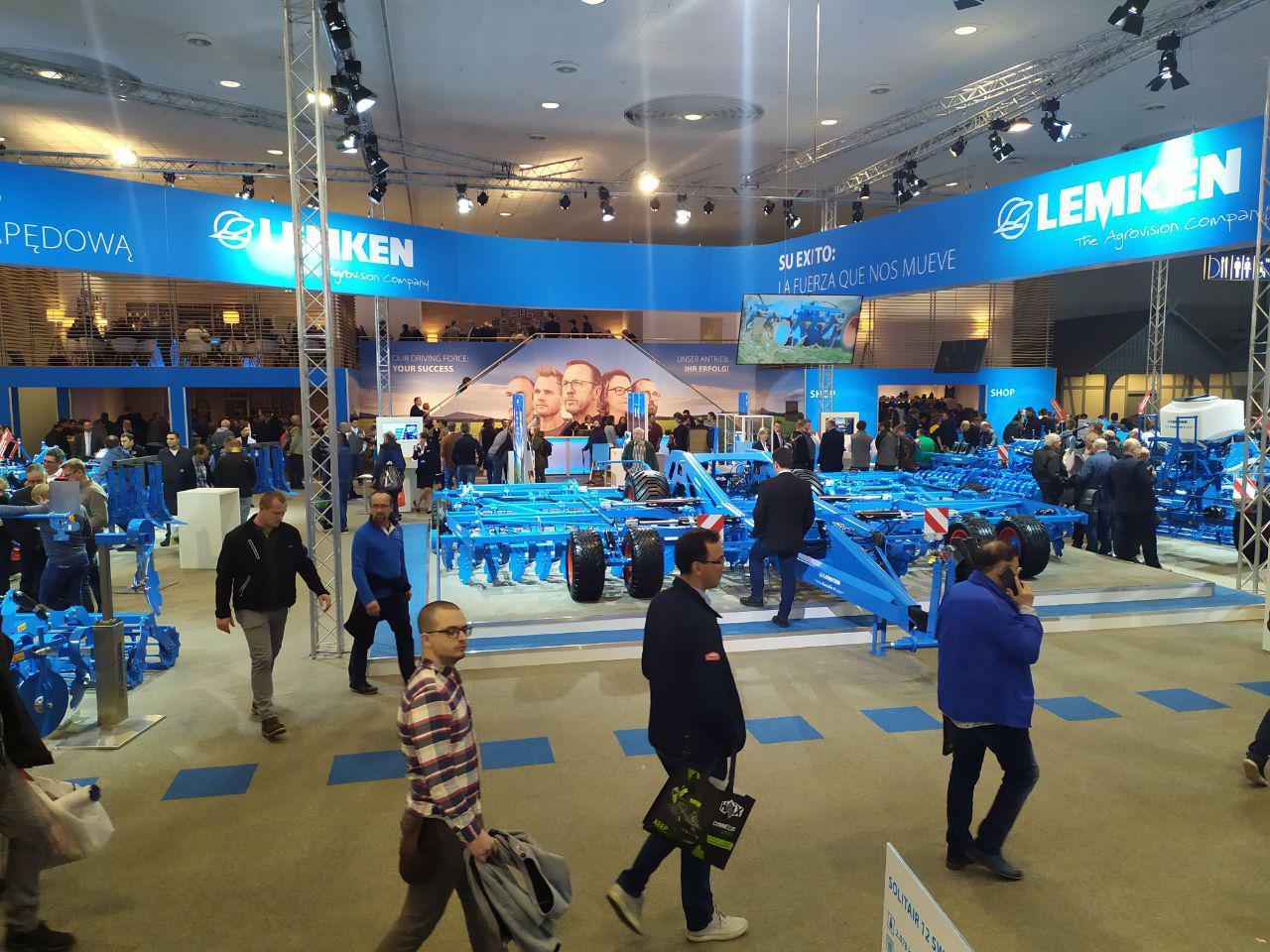 Стенд LEMKEN